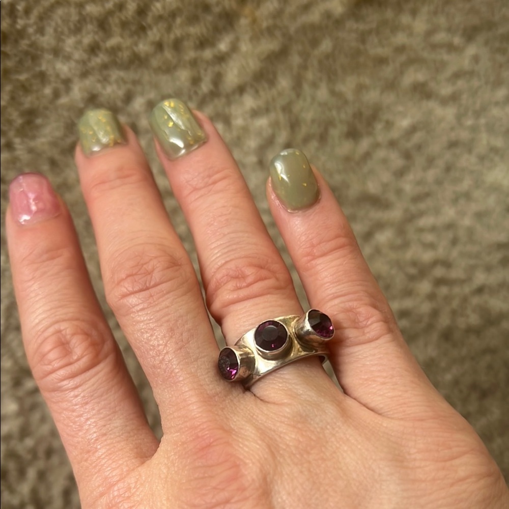 Vintage Versani Silver and Purple Ring with Classic Design